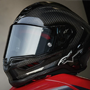 Alpinestars Supertech R10, dessiné pour la performance et la protection-thumbnail