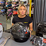Léa, vendeuse chez MAXXESS Clermont-Ferrand présente Le casque LS2 FF811 Vector II Carbon-thumbnail