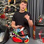 Julian chez Maxxess clermont-Ferrand teste le casque intégral LS2 Thunder Carbon GP Aero-thumbnail