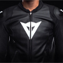 Sport Pro, la veste coupe sport haut de gamme de Dainese.-thumbnail