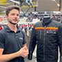 Cédric, vendeur chez Maxxess Limoges teste le blouson textile Segura Mamba.-thumbnail