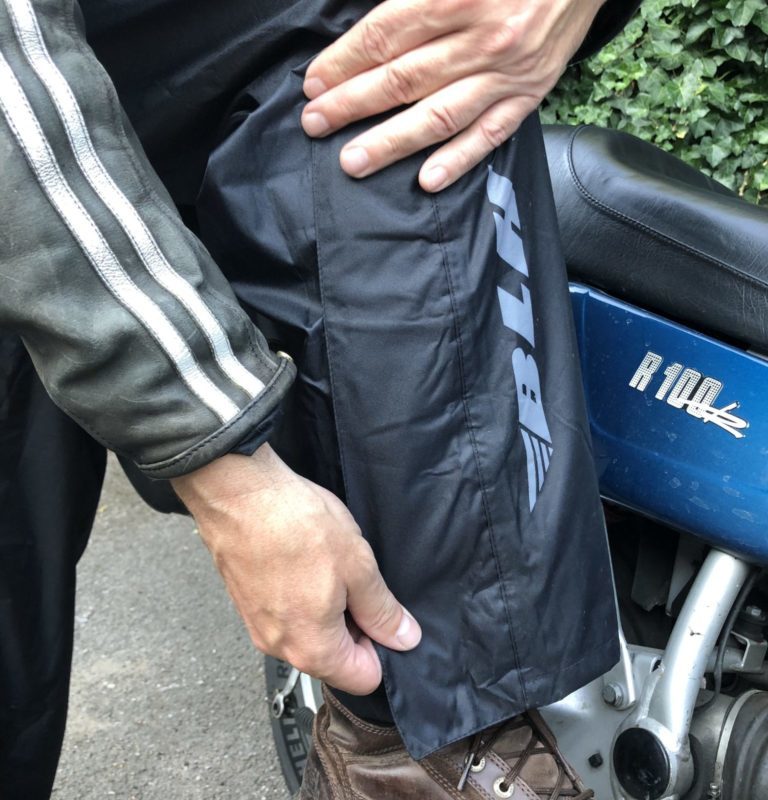 Tenue de pluie avec velcro
