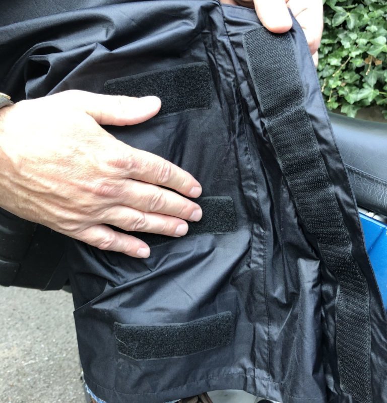 Tenue de pluie avec velcro