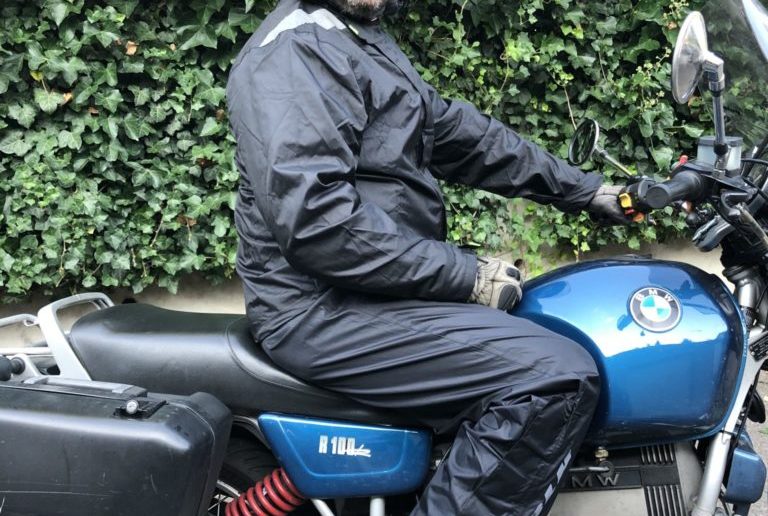 La tenue de pluie moto BLH testée par Trace-deux-roues - le Blog Maxxess