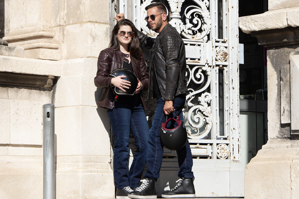 Comment rouler à moto avec un look vintage et pour pas cher avec notre gamme rétro BLH / MAXXE ?