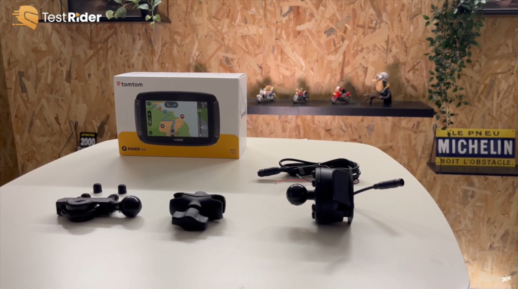contenu de la boite du gps tomtom rider 550