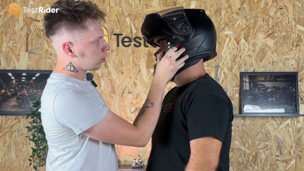 Démonstration du verrouillage en mode jet du casque nolan N100-6